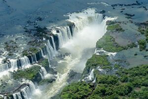 Iguazú Falls: A Natural Wonder That Will Take Your Breath Away